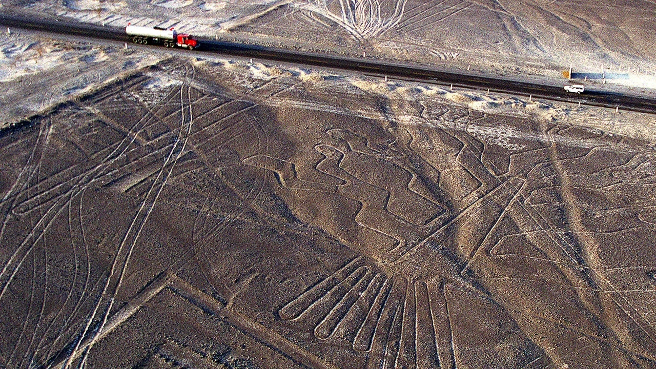 Perú reconoce que hay minería ilegal dentro de reserva de las famosas Líneas de Nazca