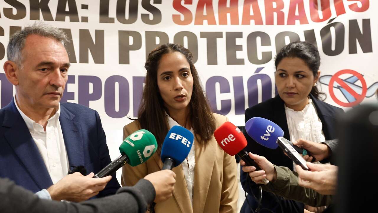 PSOE y Sumar elevan la presión sobre Marlaska ante la situación de los saharauis en Barajas