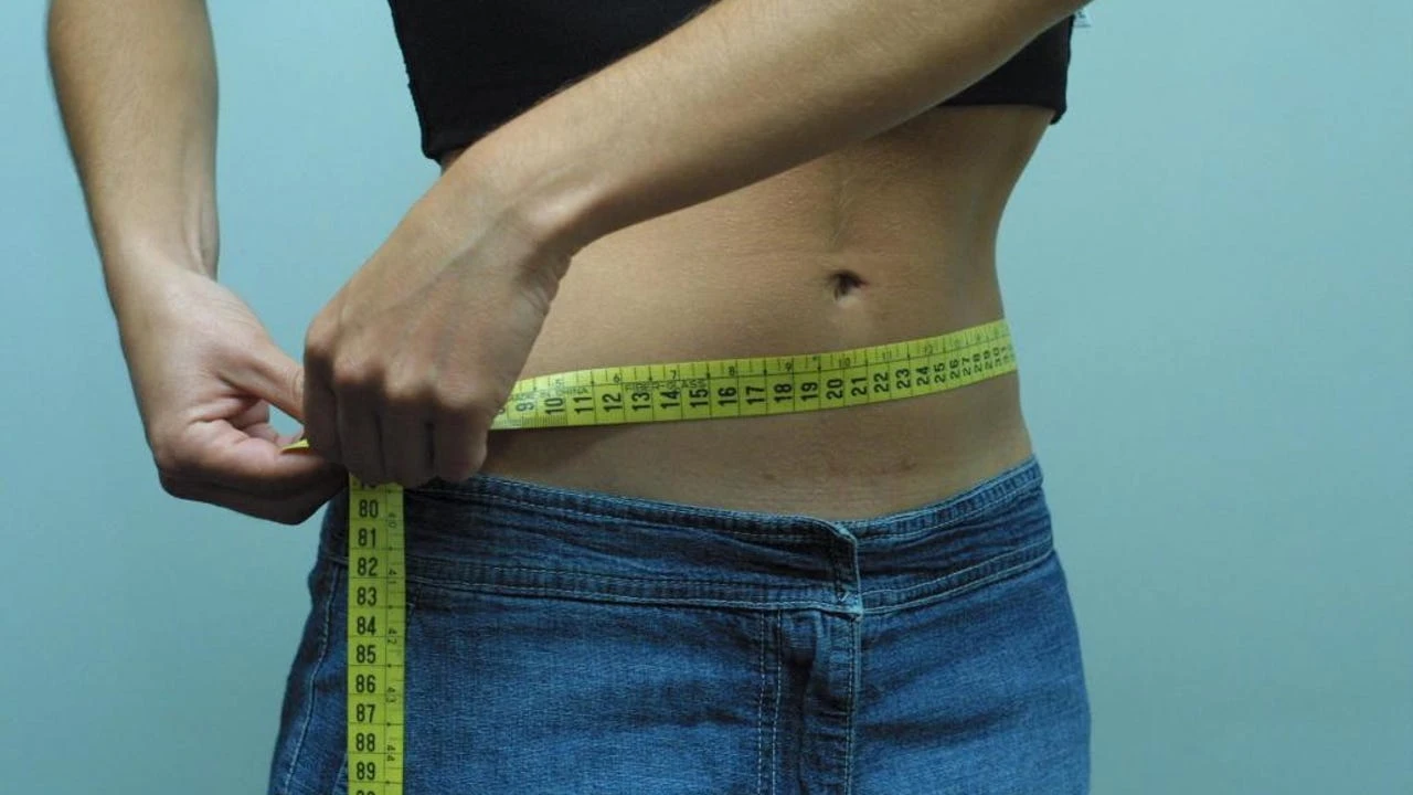 La solución definitiva para conseguir una cintura de avispa: reduce centímetros de cintura sin necesidad de sudar ni ir al gimnasio