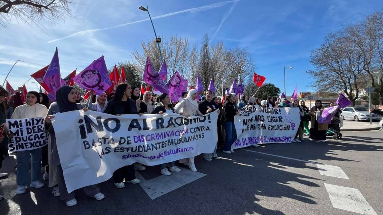 Amenazas de muerte a dos profesoras por pedir prohibir el Hiyab en clase: 