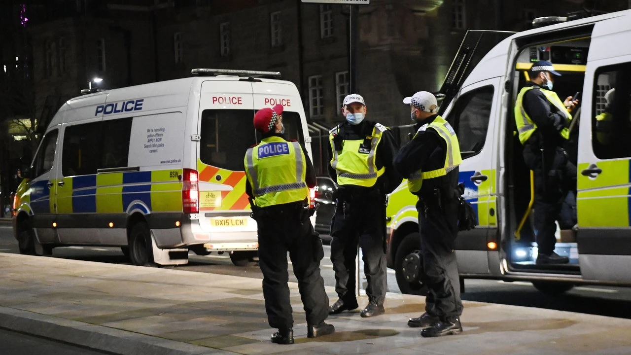 Un hombre de unos 60 años sufre una agresión sexual en las cercanías de una iglesia al oeste de Londres: hay un detenido