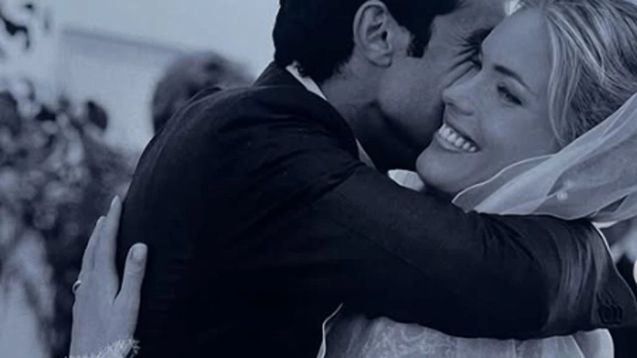 La actualidad de hoy del corazón, en imágenes: del aniversario de boda de Luis Figo y Helen Svedin a la felicidad de Carla Goyanes