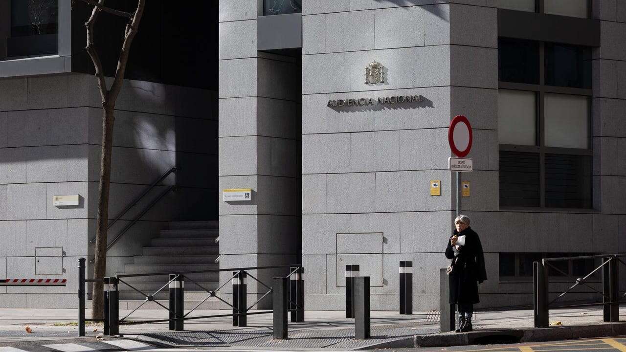 La Fiscalía de la Audiencia Nacional se persona en el procedimiento judicial por supuestas prácticas abusivas de las aerolíneas 