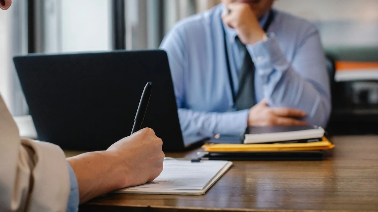 Deja de ser bueno en el trabajo: un psicólogo señala los pasos a seguir para ser una persona exitosa