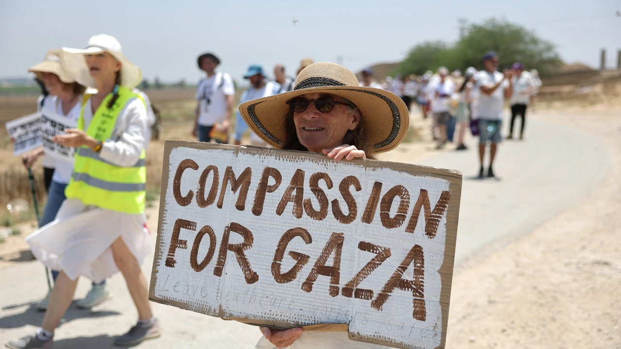 Ssuspenden la distribución de ayuda en Gaza hasta nuevo aviso tras una 