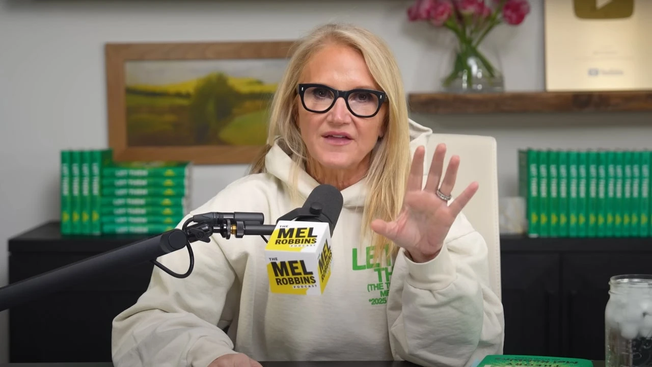 Mel Robbins, experta en desarrollo personal: “Si tienes un hijo en sus 20, esto es lo que necesitas entender ya”