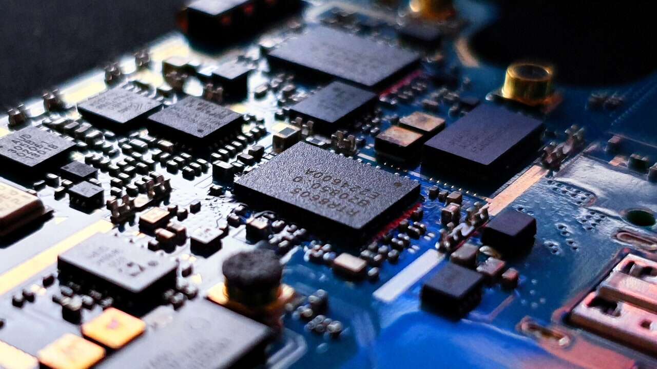 Un microchip chino puede infestar mil millones de unidades a través de Wifi y Bluetooth