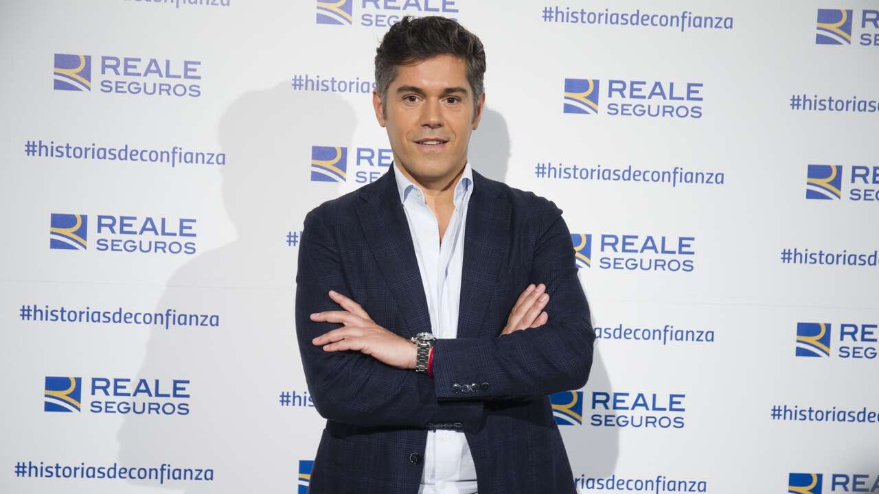 Jorge Vázquez, uno de los diseñadores favoritos de la Reina Letizia, sufre un infarto a los 52 años