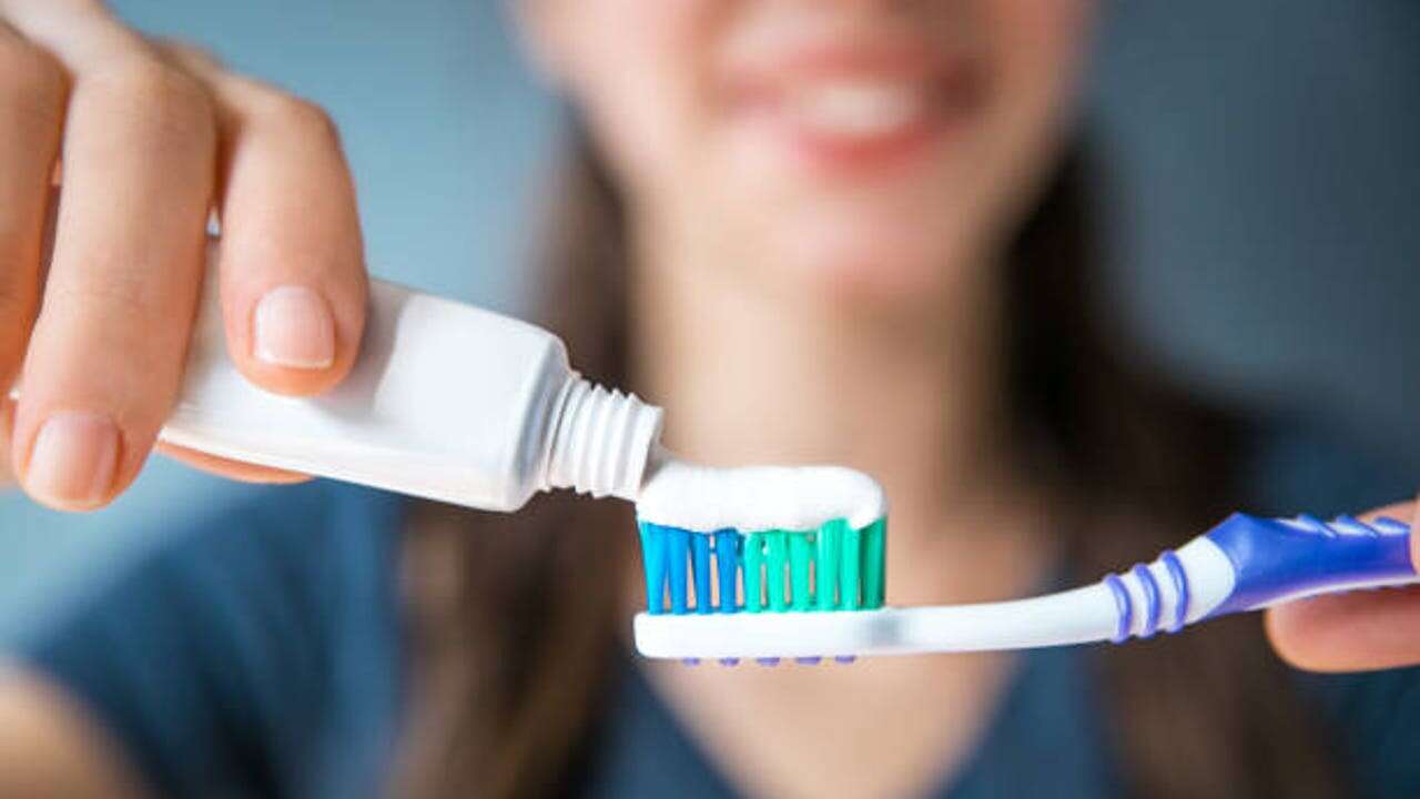 ¿Qué pasta de dientes son recomendables para quitar el sarro y el color amarillo?