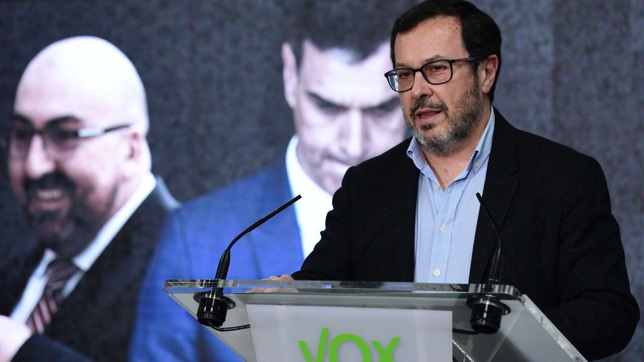 Vox acusa al PSOE de ser una 