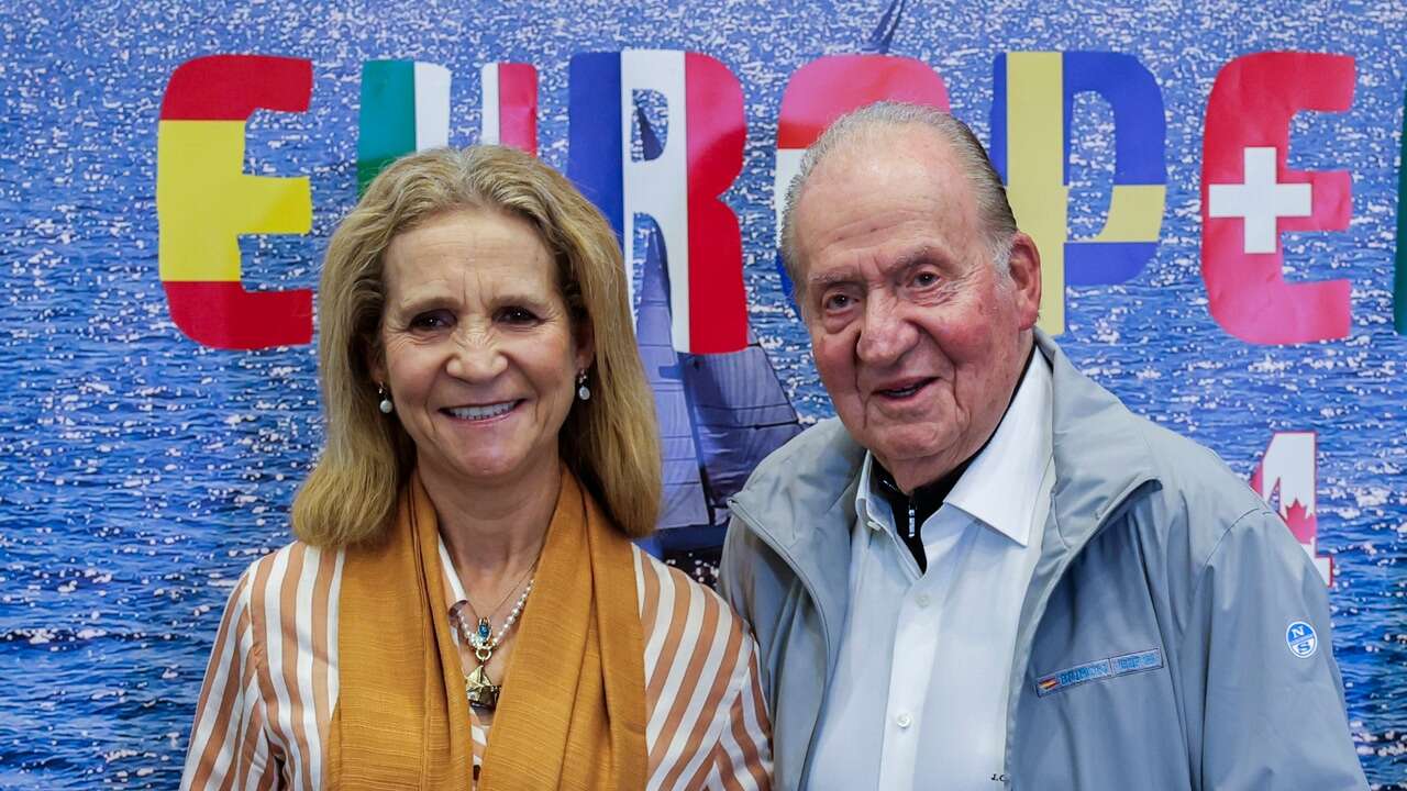 Don Juan Carlos y Elena, cómplices en su adiós a Sanxenxo