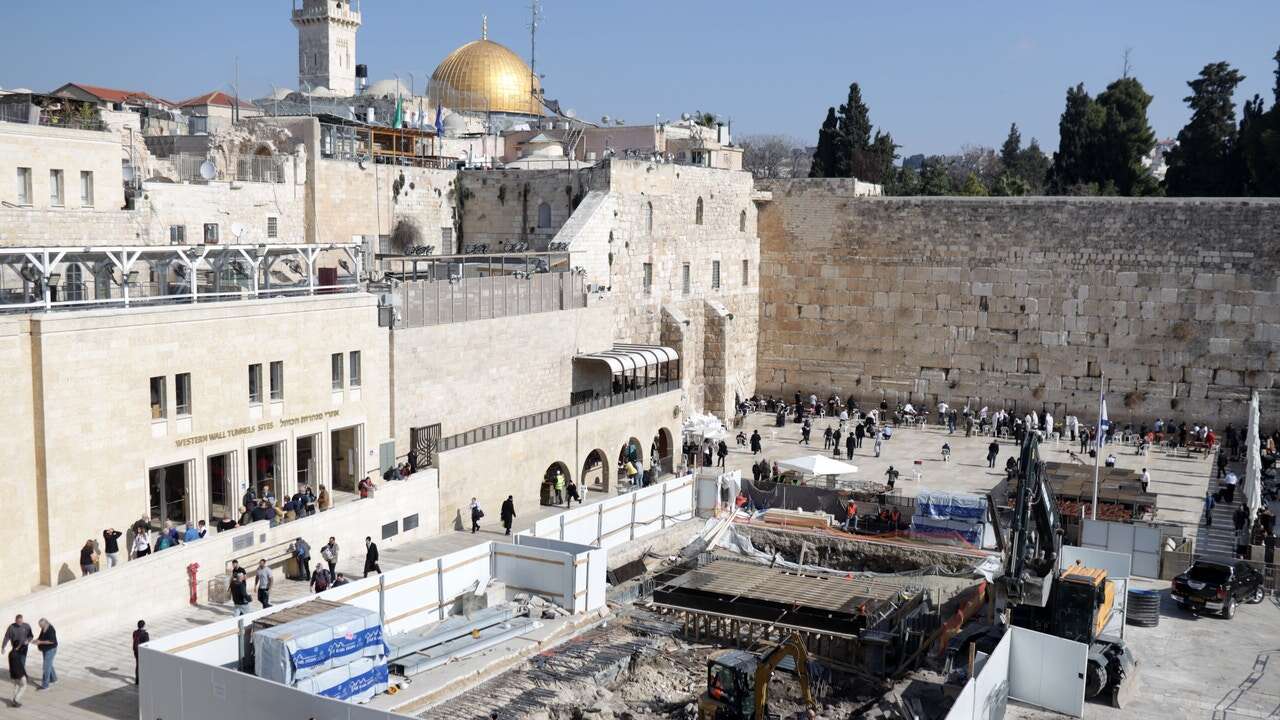 Un ministro israelí dice que construiría una sinagoga en la Explanada de las Mezquitas de Jerusalén