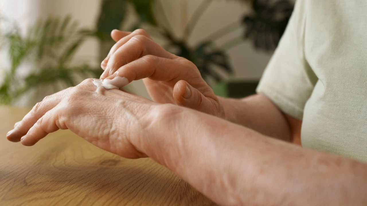 Manos secas o pies agrietados: estas cremas de farmacia funcionan mejor que muchas de lujo