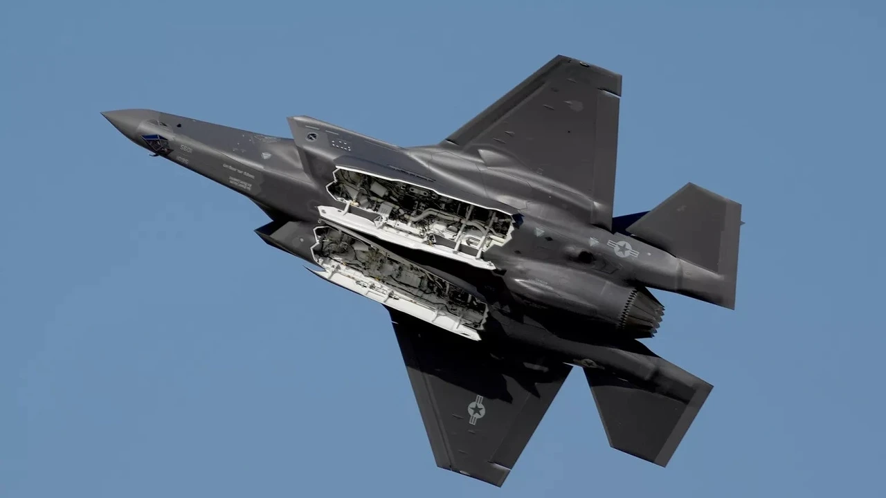 España se queda sin los F-35 tras el 'no' de Sánchez, pero ¿hay otra opción mejor que estos cazas?