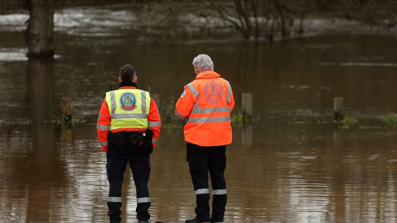 Temporal en España, en directo: El Manzanares entra en nivel rojo en Madrid y Emergencias pide evitar desplazamientos