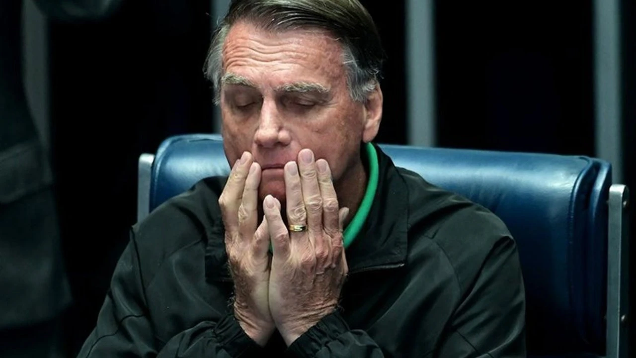 Bolsonaro pide su absolución y afirma que las acusaciones en su contra son 