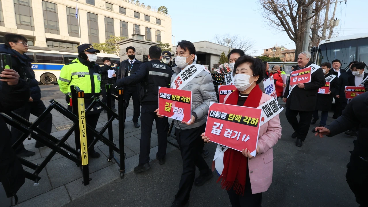 La tensión en Corea del Sur no cesa a la espera del fallo sobre la destitución de Yoon