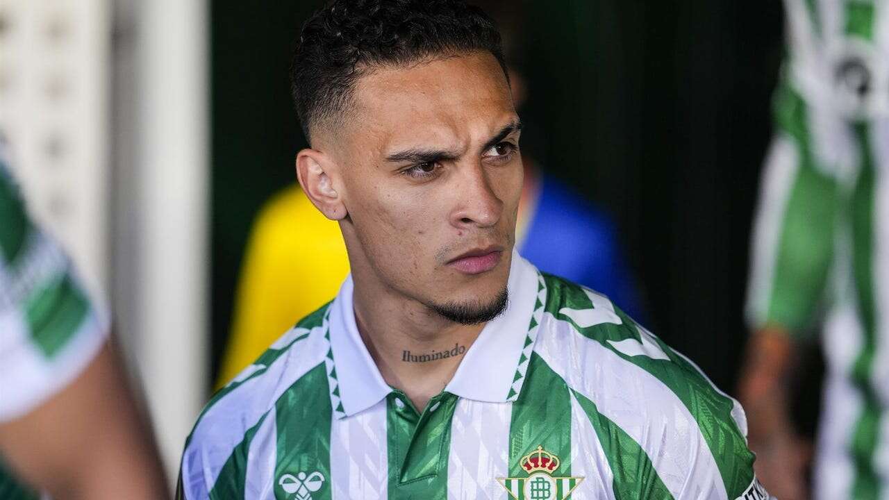 Antony comunica al Betis dónde quiere jugar la próxima temporada