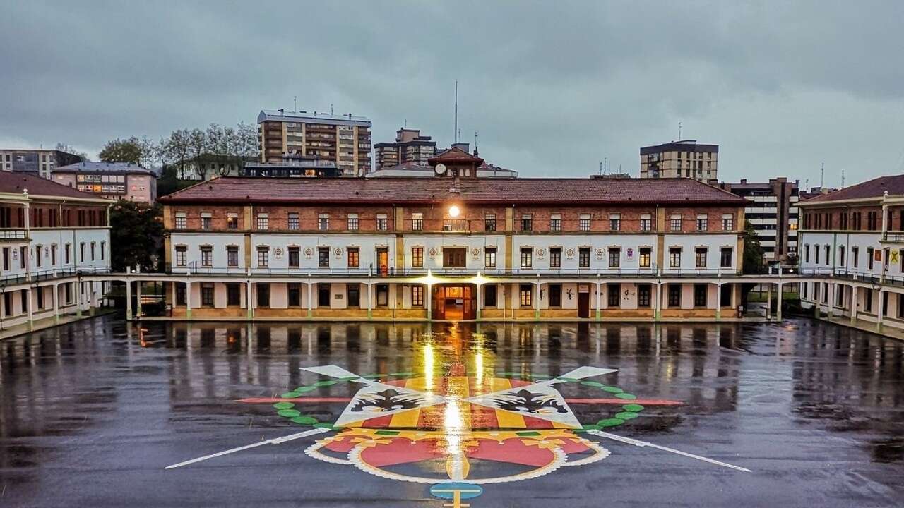 El Cuartel de Loyola de San Sebastián: la Ley de Costas protege del PNV a los militares españoles