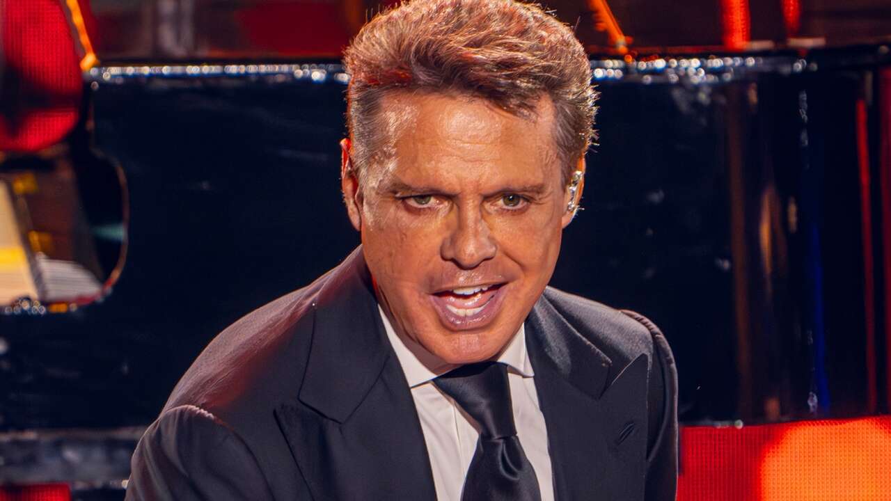 Luis Miguel, otro adepto más a la regla de Hollywood, del no contacto visual