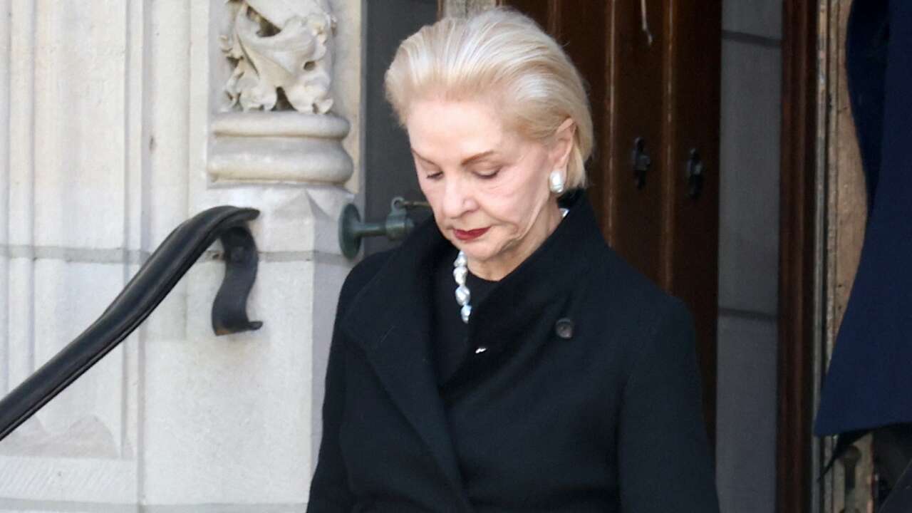 Carolina Herrera se despide de su marido en un íntimo funeral en Nueva York