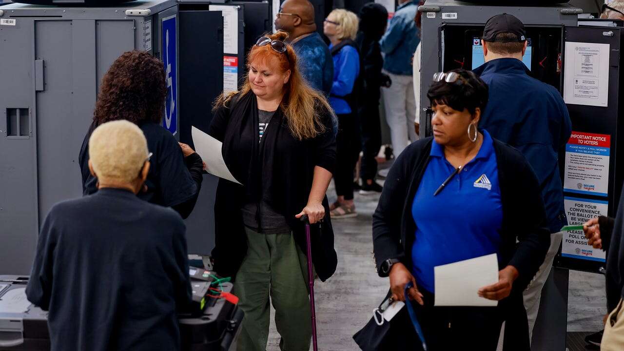 Georgia bate el récord de votos anticipados mientras Trump sigue por delante