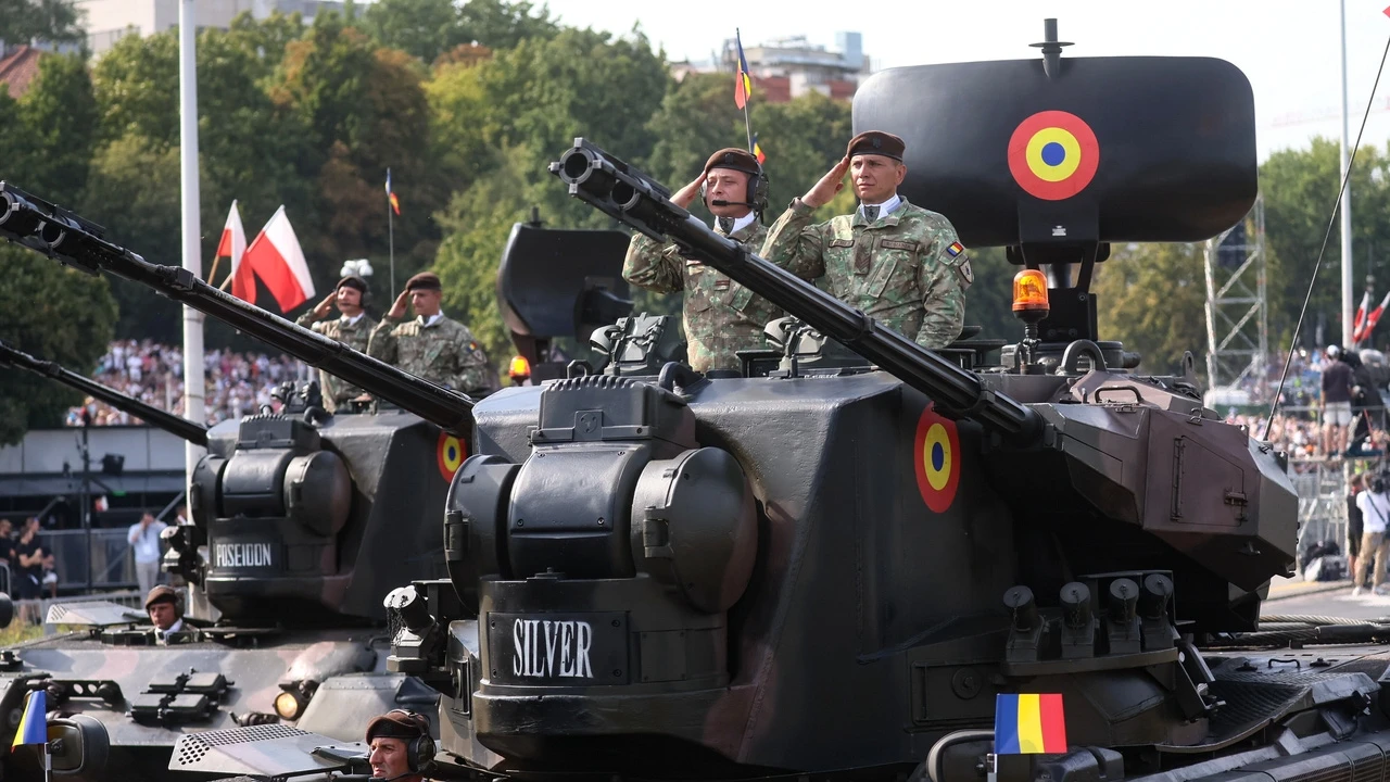El renacido Ejército polaco exhibe lanzamisiles Patriot, nuevos aviones FA-50 y tanques Abrams en su desfile de las Fuerzas Armadas