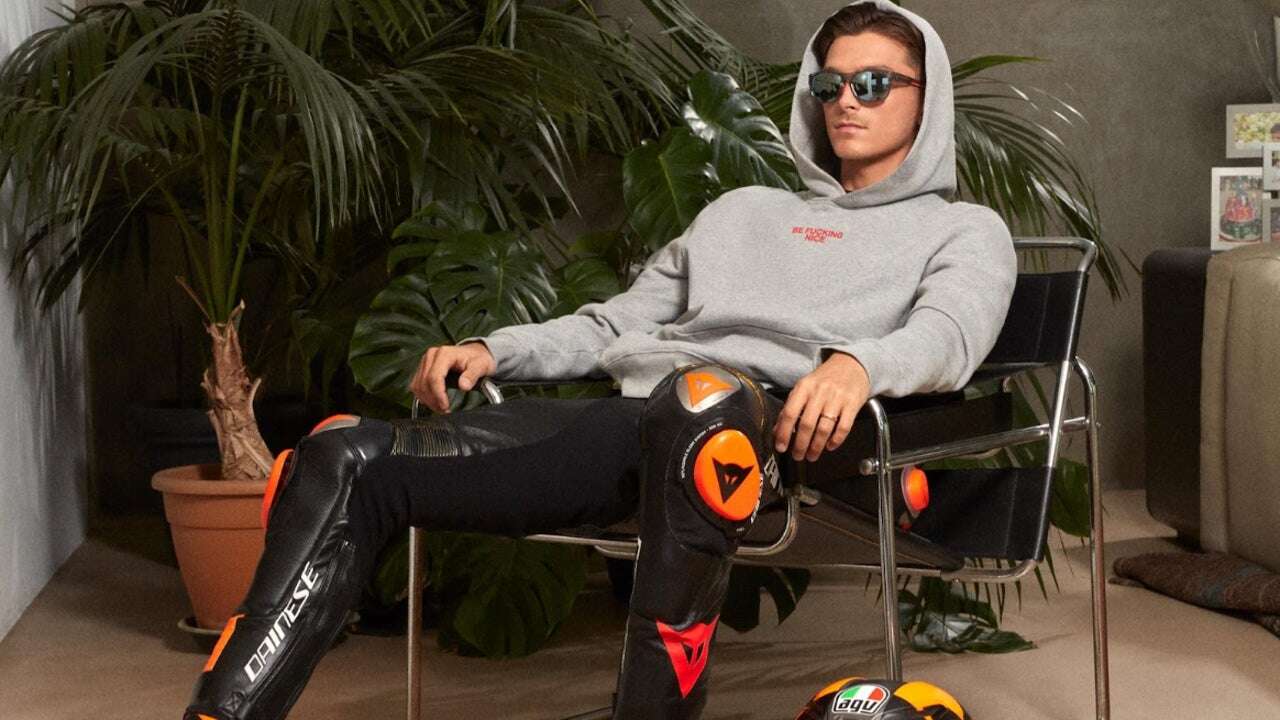 El piloto Luca Marini es el último embajador de la marca ‘eyewear’ Hawkers