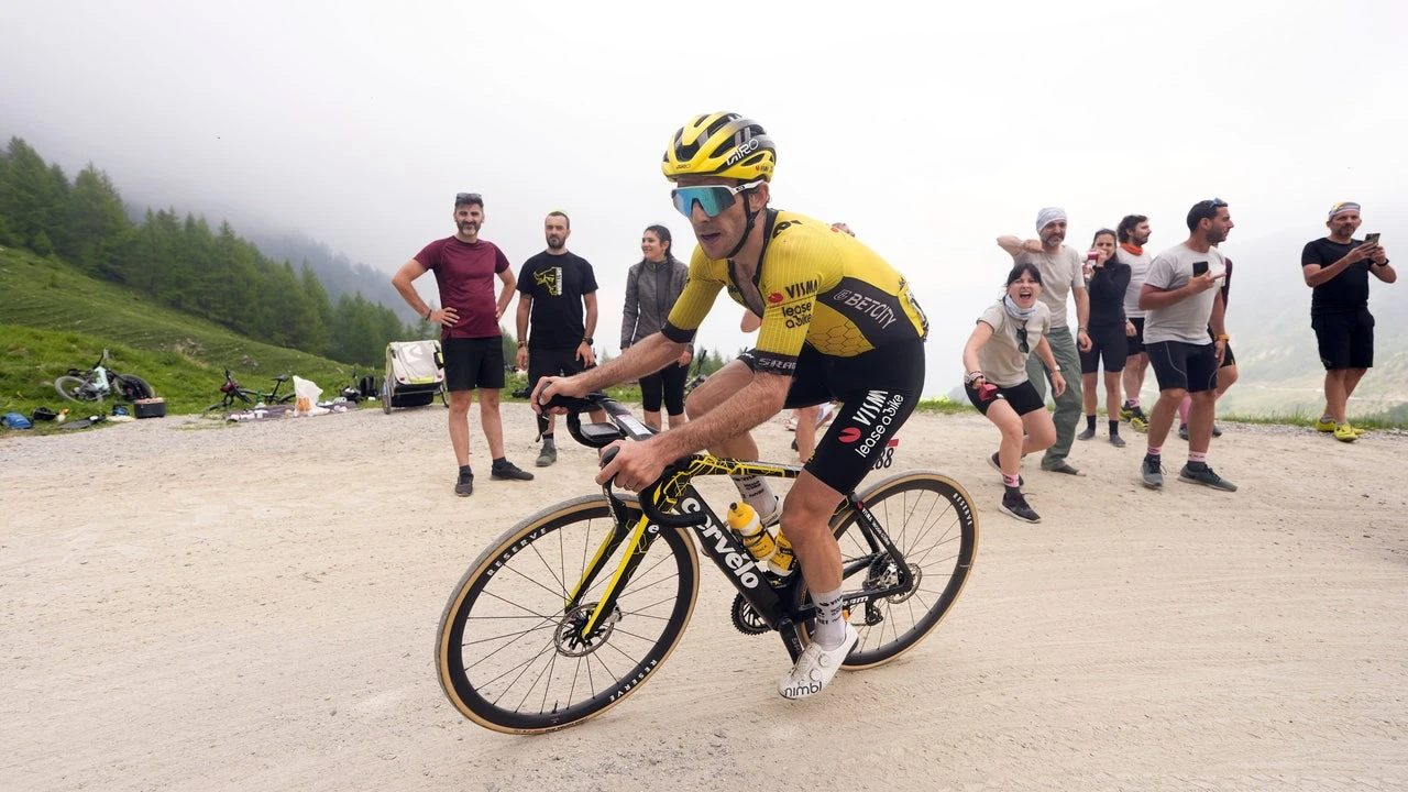 Simon Yates destroza el Giro en Le Finestre y será coronado mañana en Roma