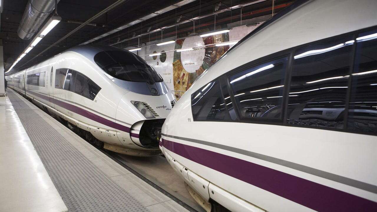 Nuevo récord de viajeros diarios en AVE y Larga Distancia de Renfe: casi 130.000 pasajeros el pasado viernes