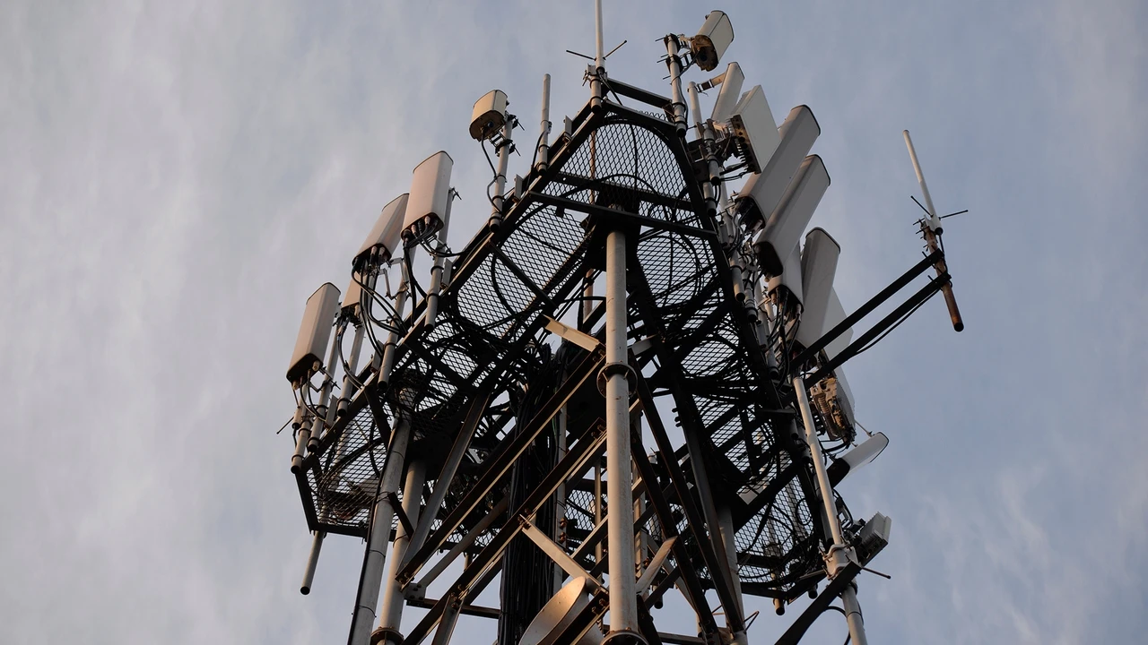 Tras el apagón, la red de telecomunicaciones se cae en varias zonas de España