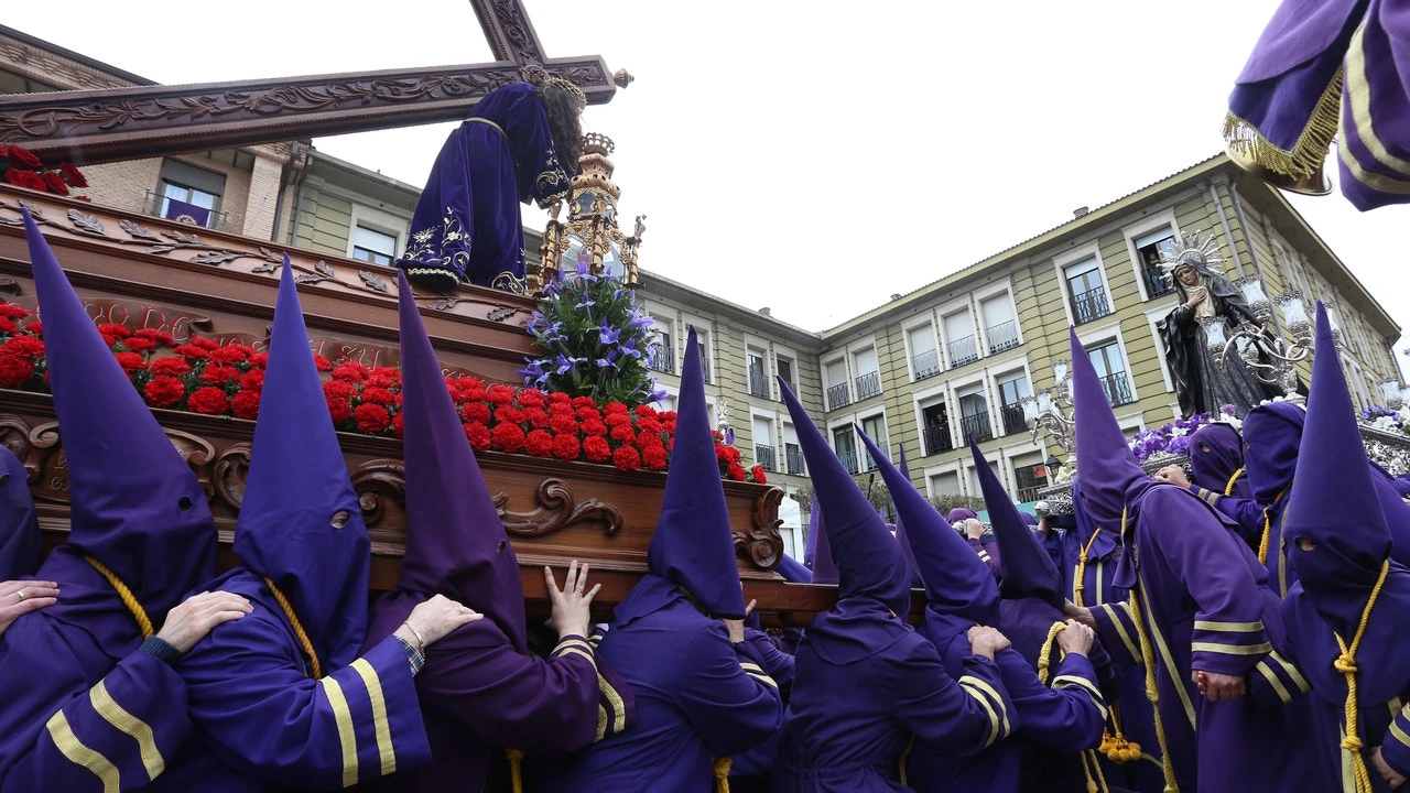 Viernes Santo: luto en el Cielo