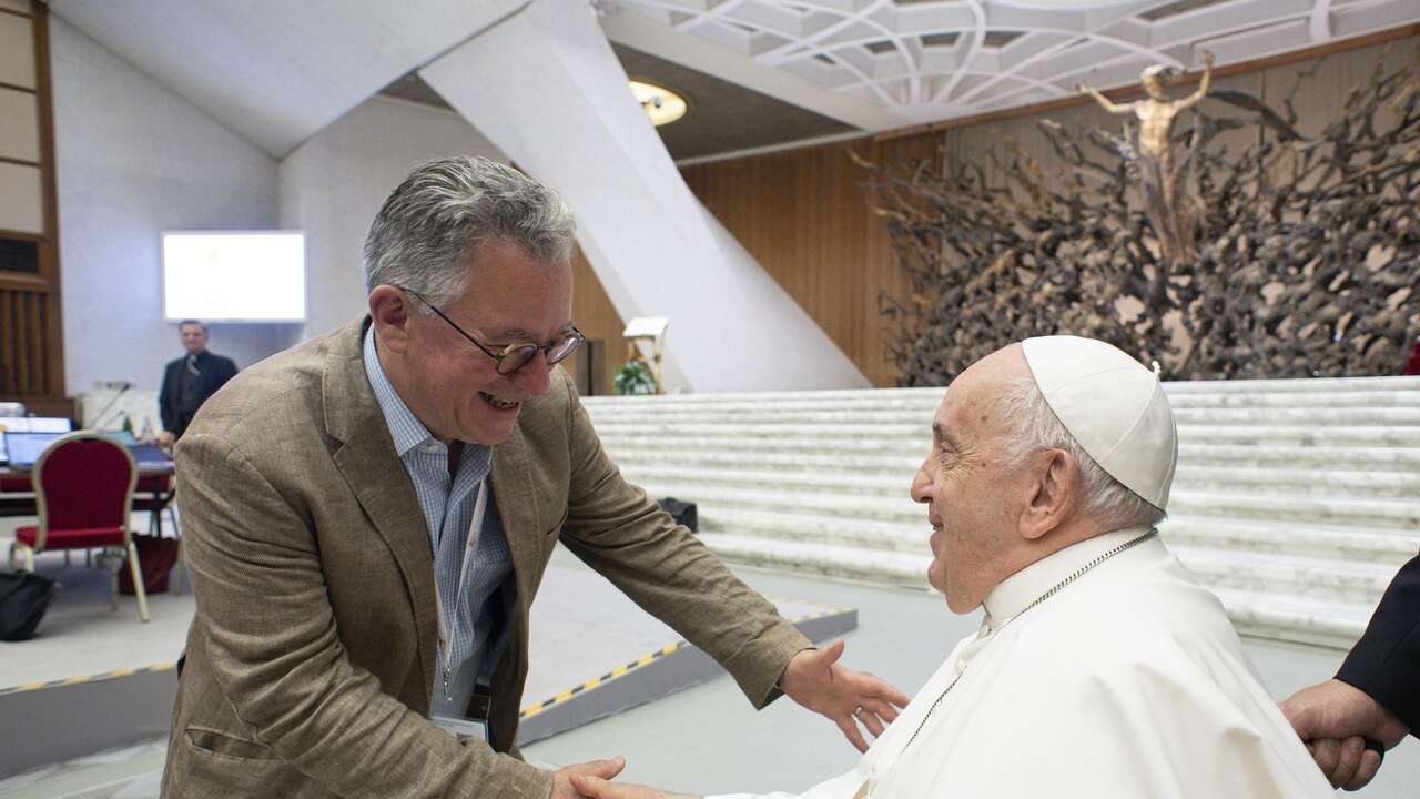 «Si Francisco es capaz de ejercer el Papado a ‘full’, no renunciará»