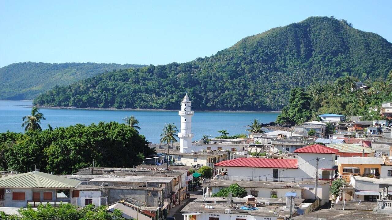 Dónde está y cómo es Mayotte, el archipiélago francés devastado por el ciclón Chido