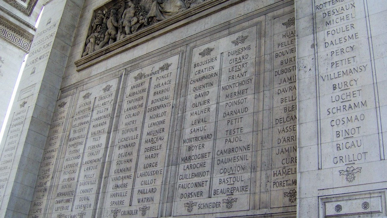 El nombre de 31 ciudades españolas está oculto en este emblemático monumento francés: esta es la razón
