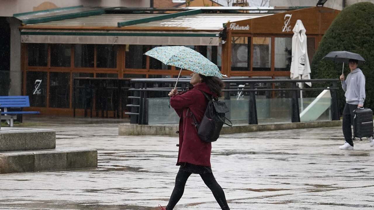 La AEMET avisa del primer temporal atlántico del otoño: frentes muy activos traerán lluvias muy intensa a estas zonas