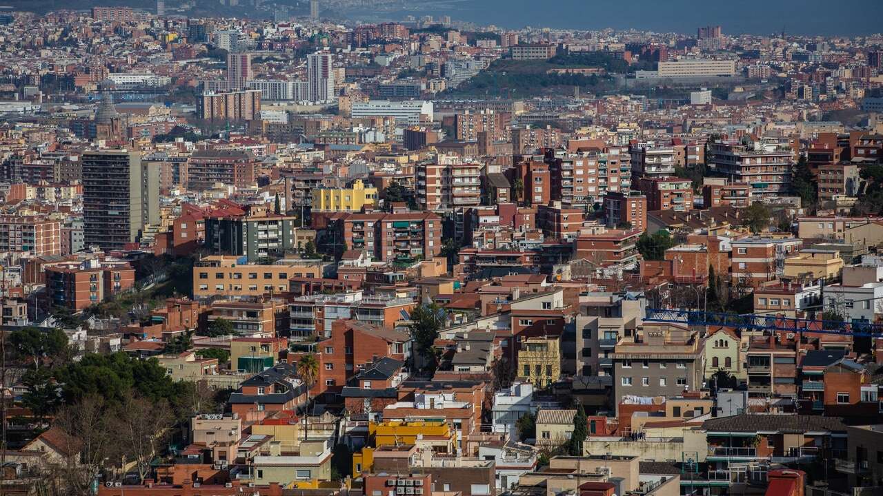 Esta es la gran ciudad española que no quieren visitar los turistas: el motivo asusta