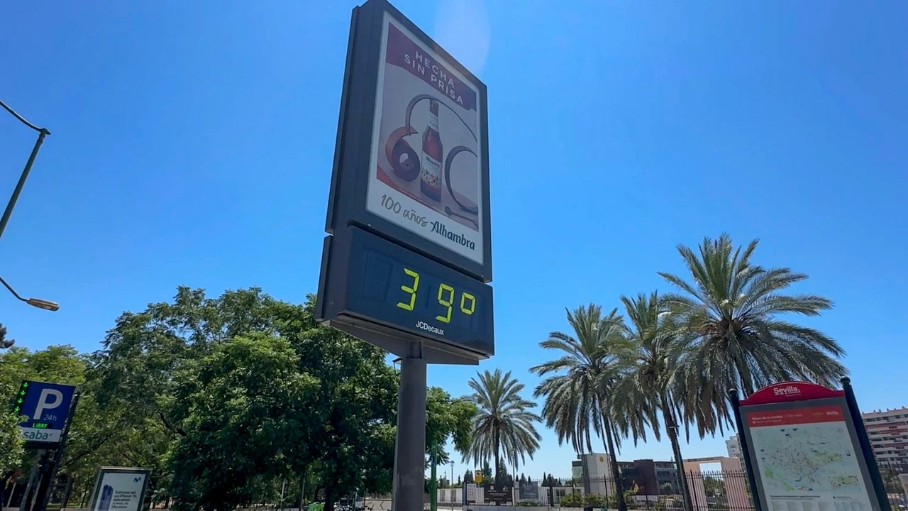 Doce provincias en alerta amarilla y naranja por calor este domingo, con riesgo extremo en Murcia, Alicante y Valencia