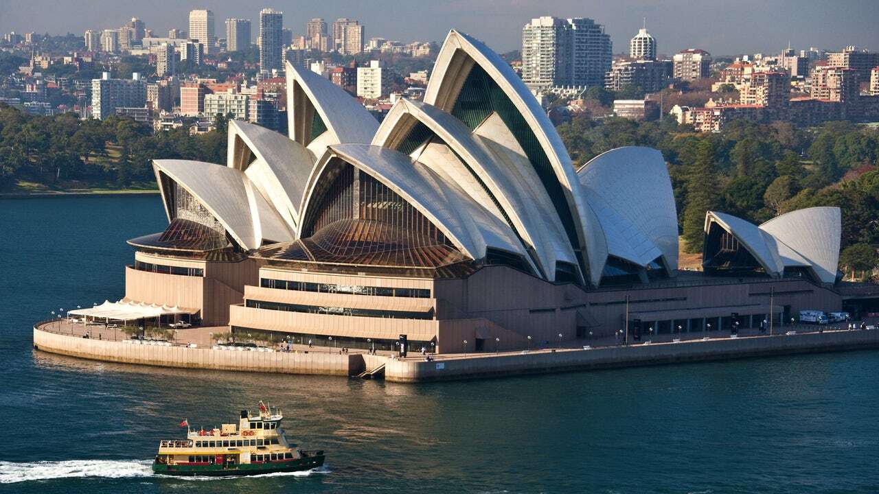 Australia impone medidas estrictas para reducir el número de estudiantes internacionales en sus centros educativos