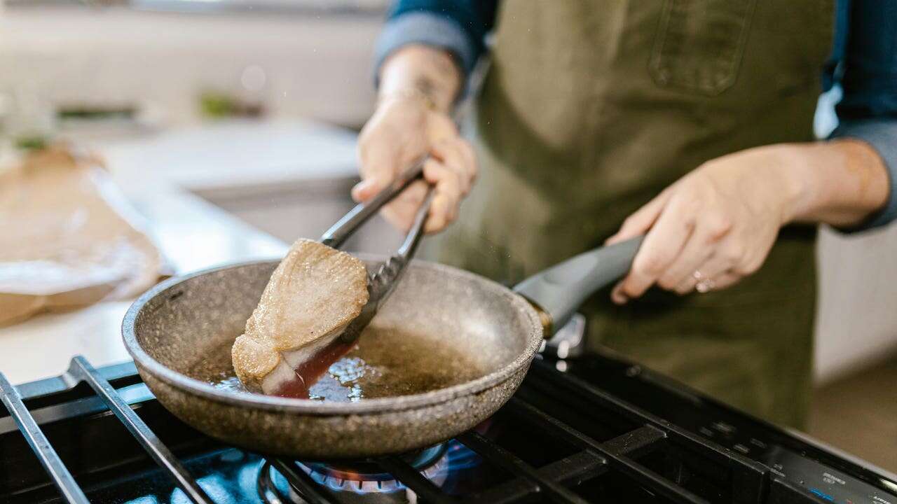 Ni ambientador ni campana extractora: con este ingrediente de cocina evitarás que tu casa se llene de olor al cocinar