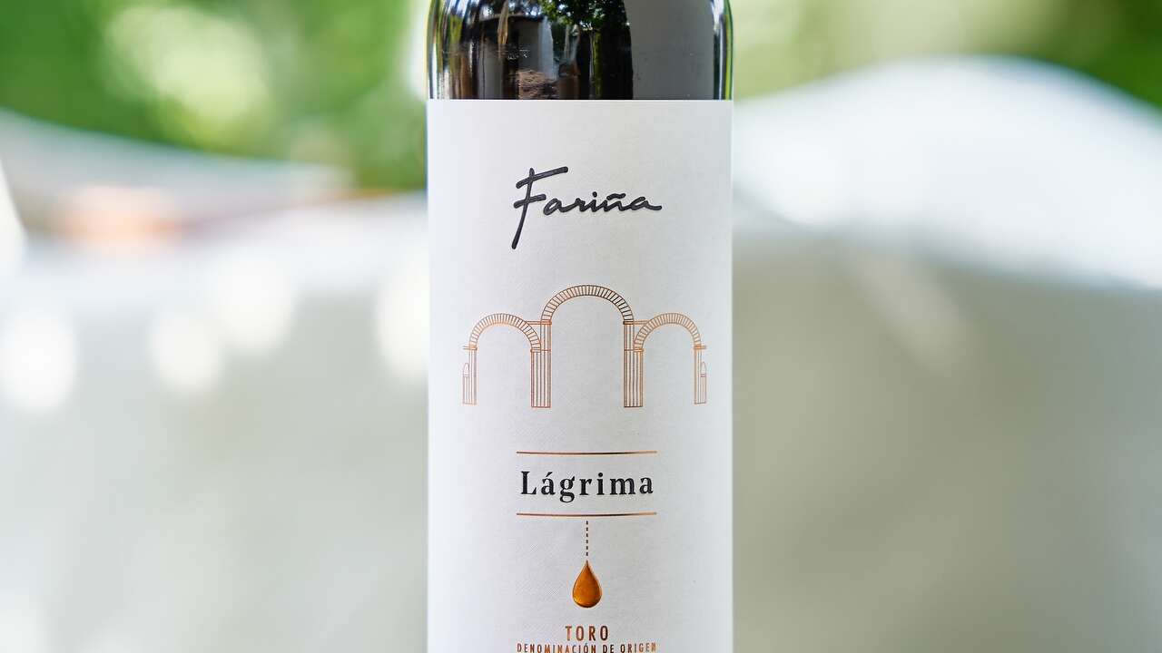 Fariña Lágrima 2022 en el Top 10 de los vinos mejor valorados en torno a 10 dólares en Wine-Searcher