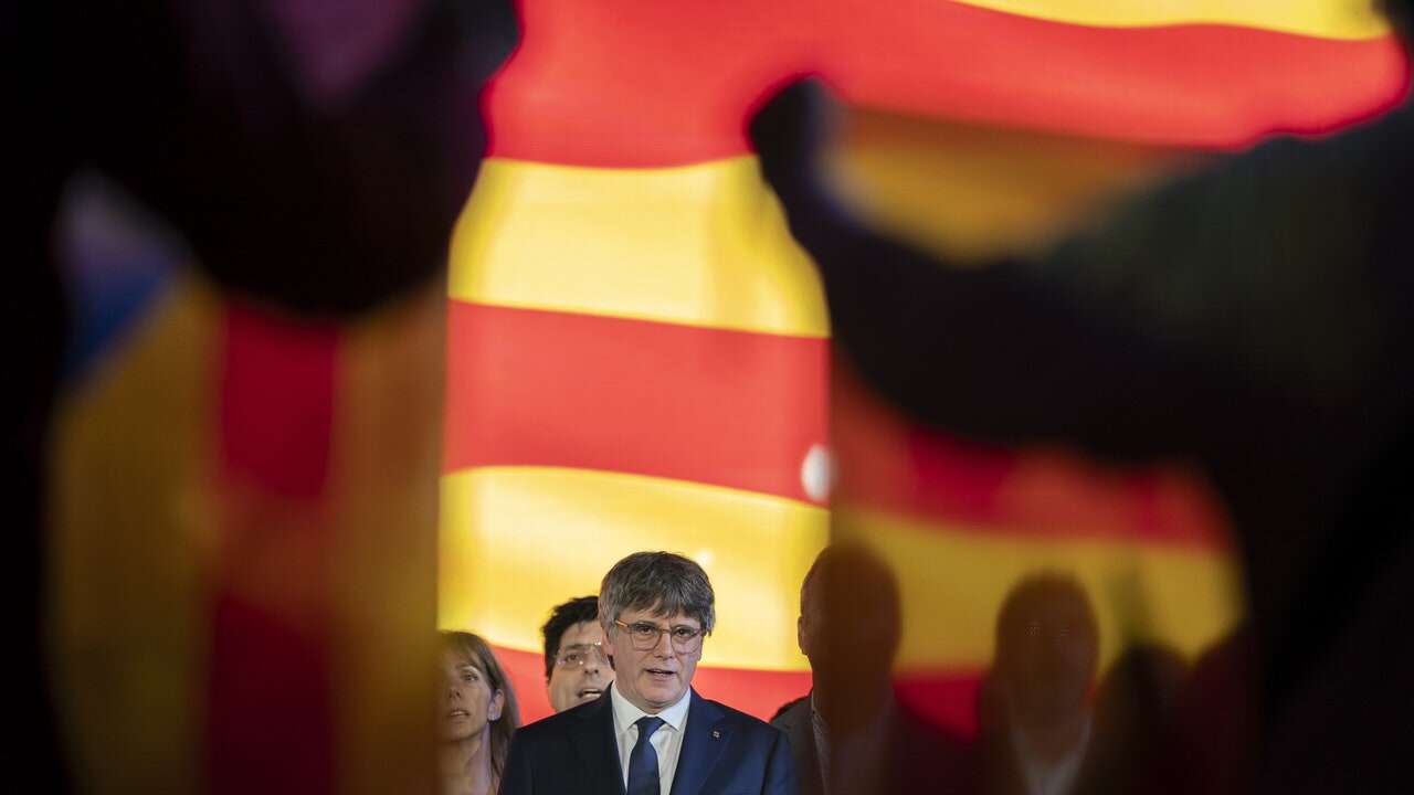 Puigdemont reaparece hoy a siete kilómetros de España