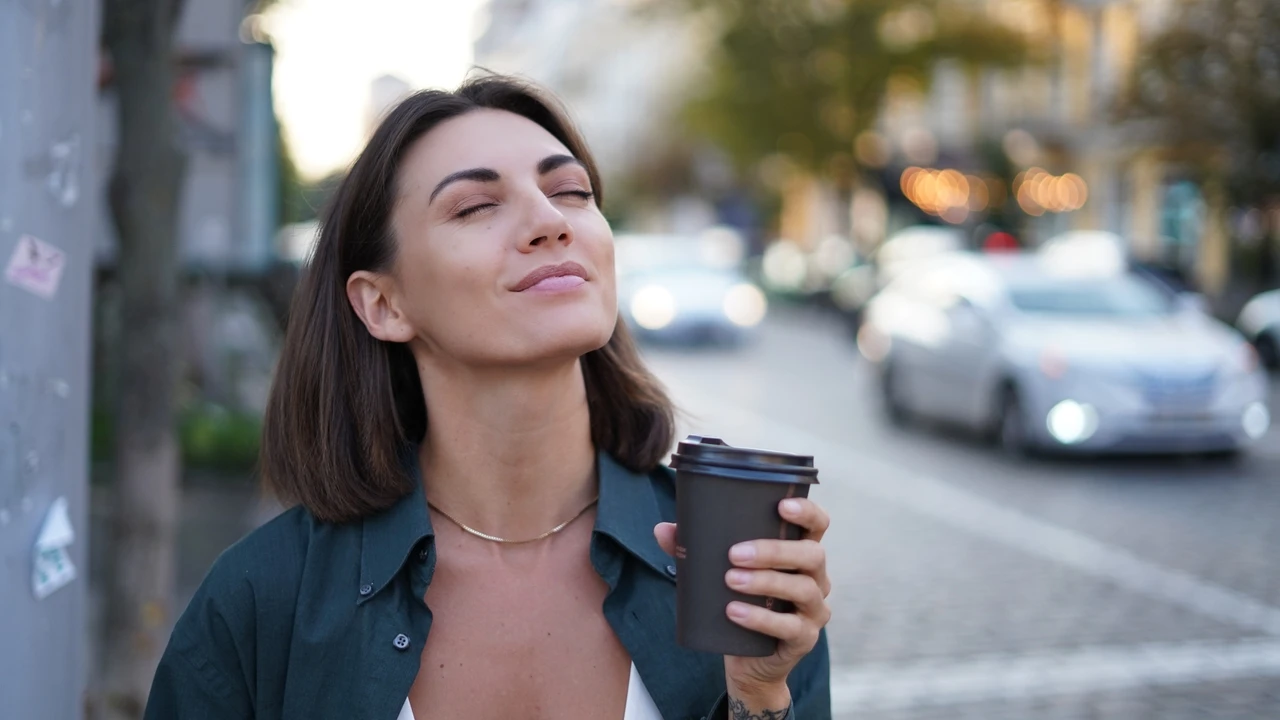 Vives en ciudad y tu piel lo nota: esta crema antipolución es la solución más buscada