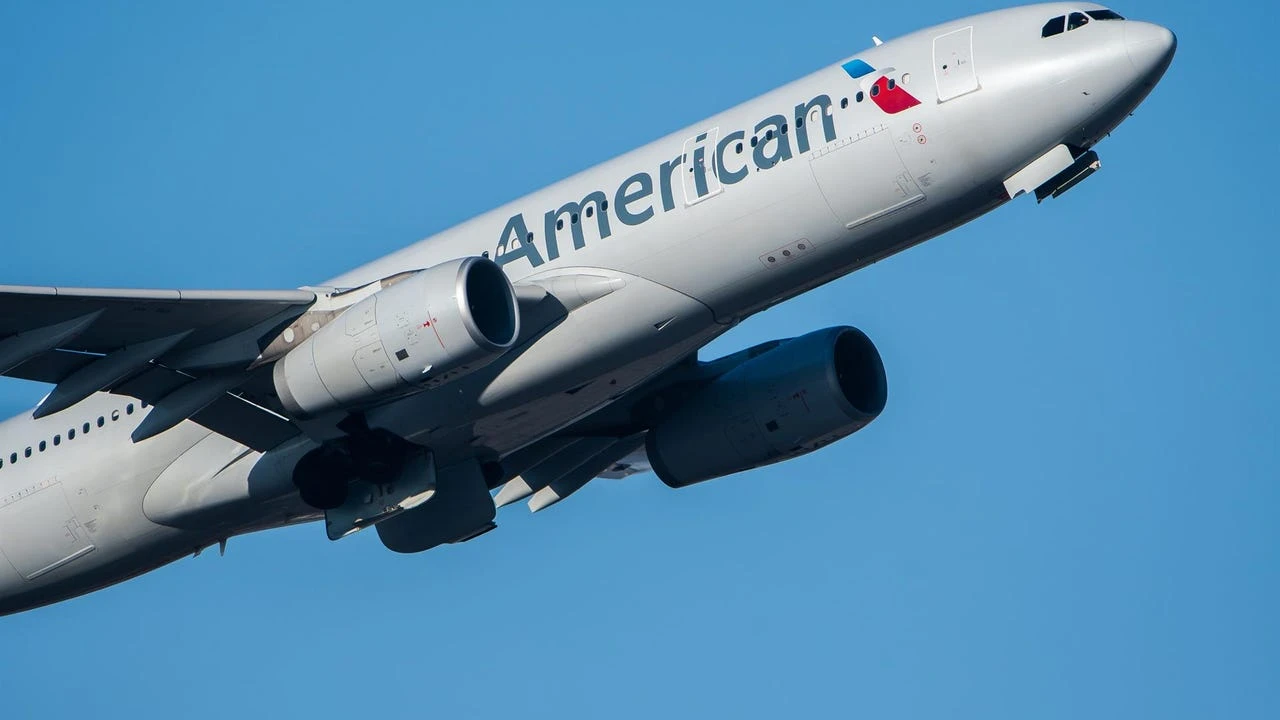 Un vuelo con 166 personas hace un aterrizaje de emergencia en Washington: el dispositivo de un pasajero empezó a arder