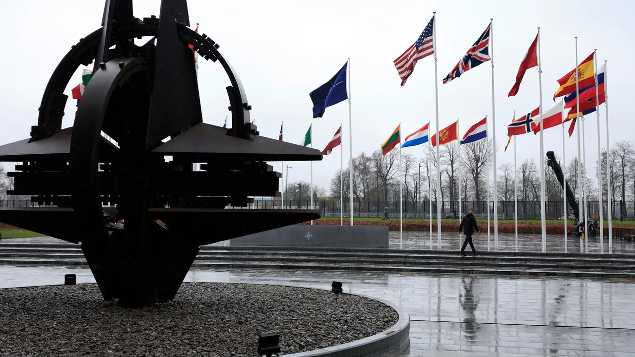 Por qué Rusia nunca entró en la OTAN pese a haberlo intentado en numerosas ocasiones