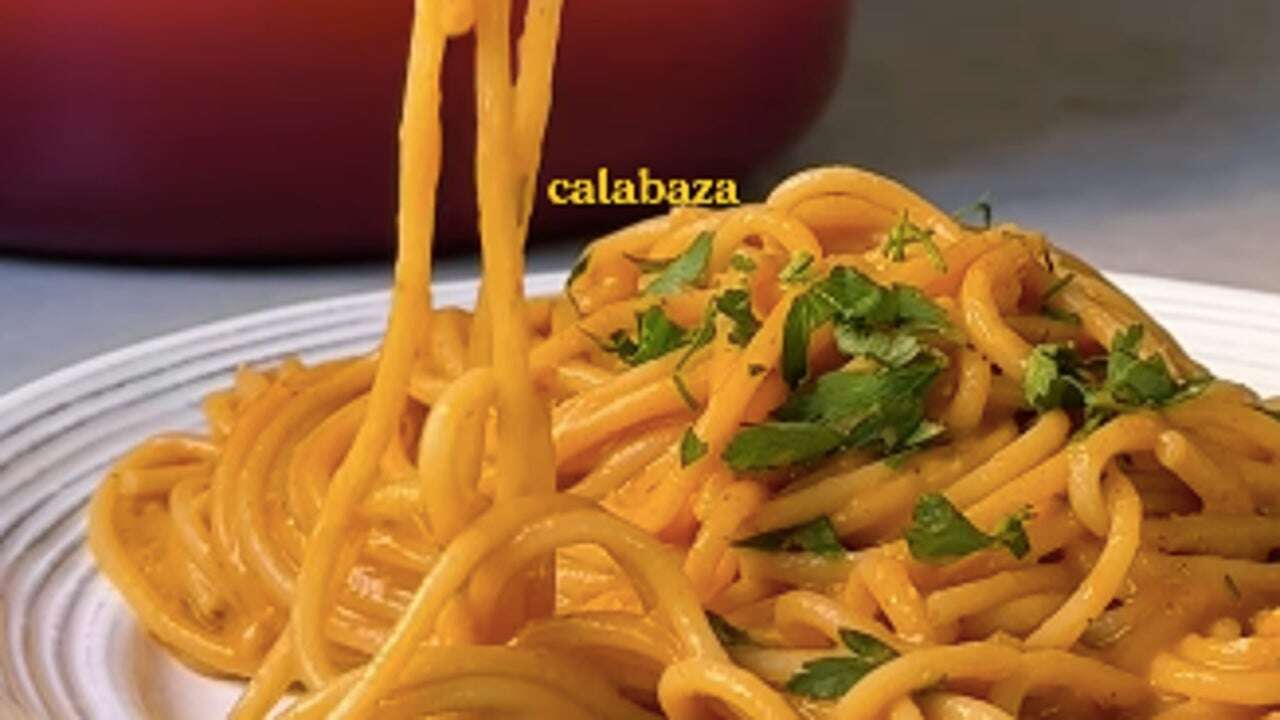 La salsa de calabaza para los espaguetis que se hace viral en redes sociales: es muy otoñal