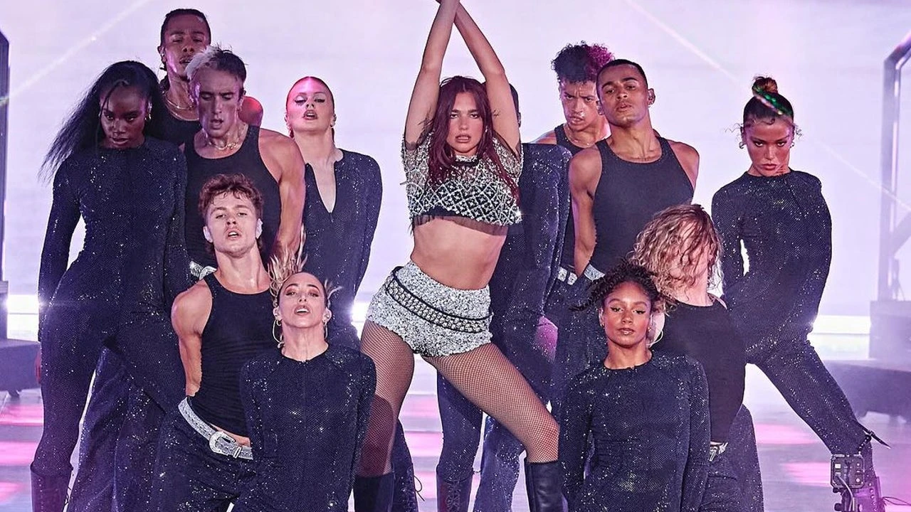 De Aitana a Dua Lipa, los looks con mucho brillo que nos ha dejado la primera jornada del Mad Cool en Madrid