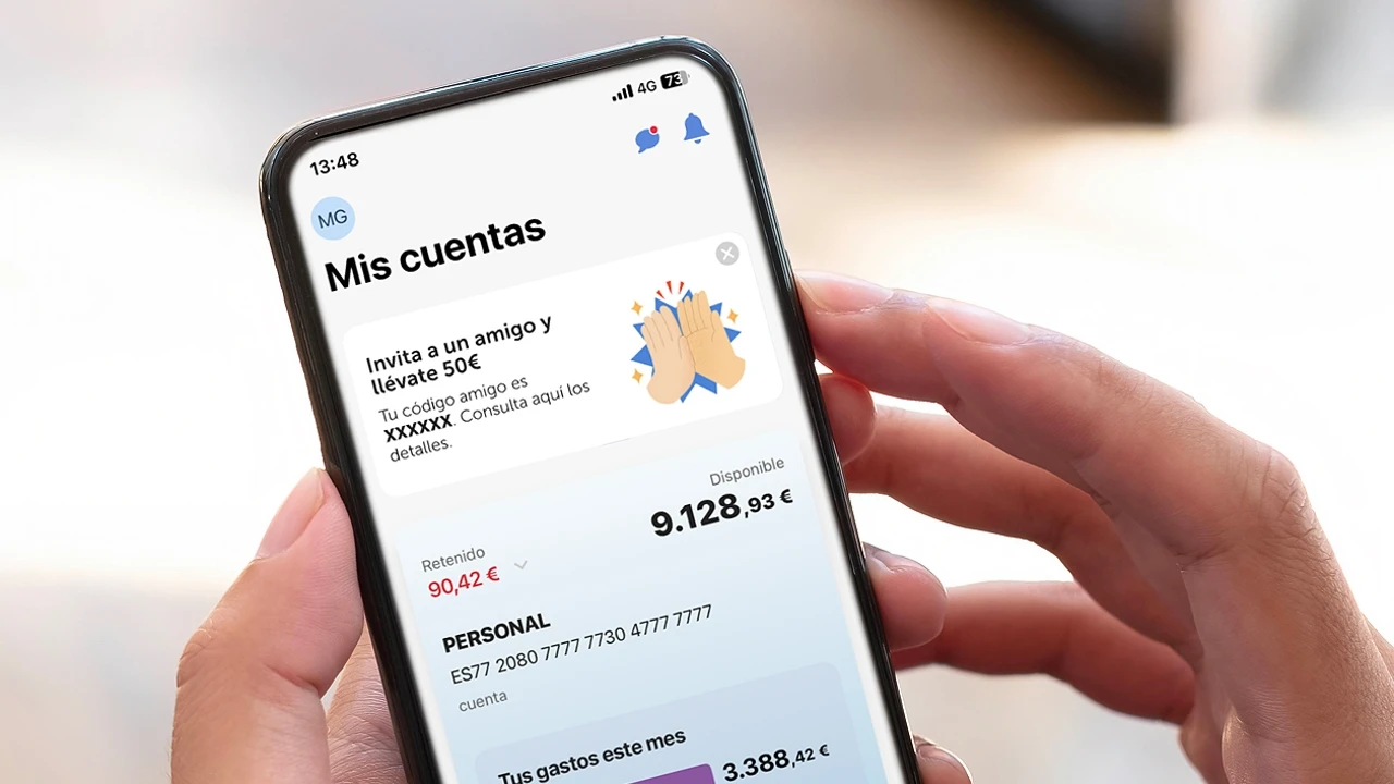 Hasta 500 € por recomendar tu banco: así funciona la promoción de ABANCA que te recompensa por invitar a nuevos clientes