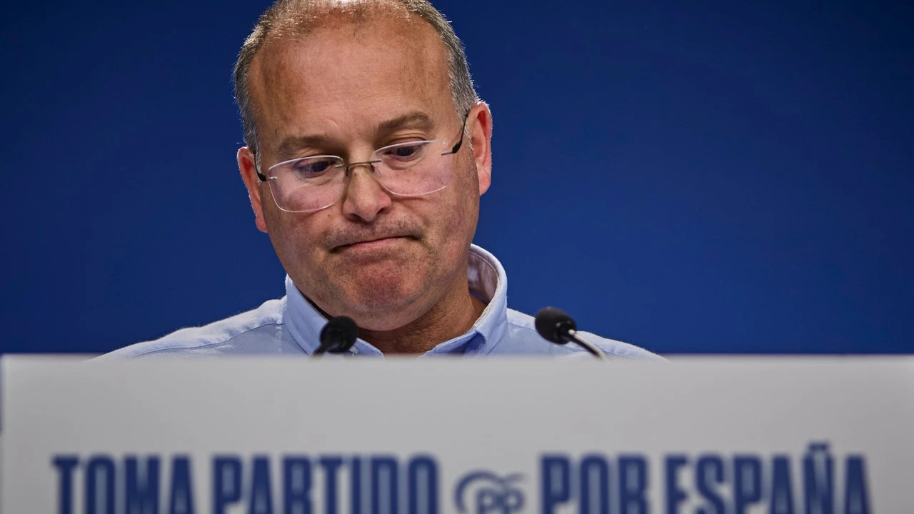 Pinza migratoria del PSOE y Vox contra el PP tras la moción de Jumilla