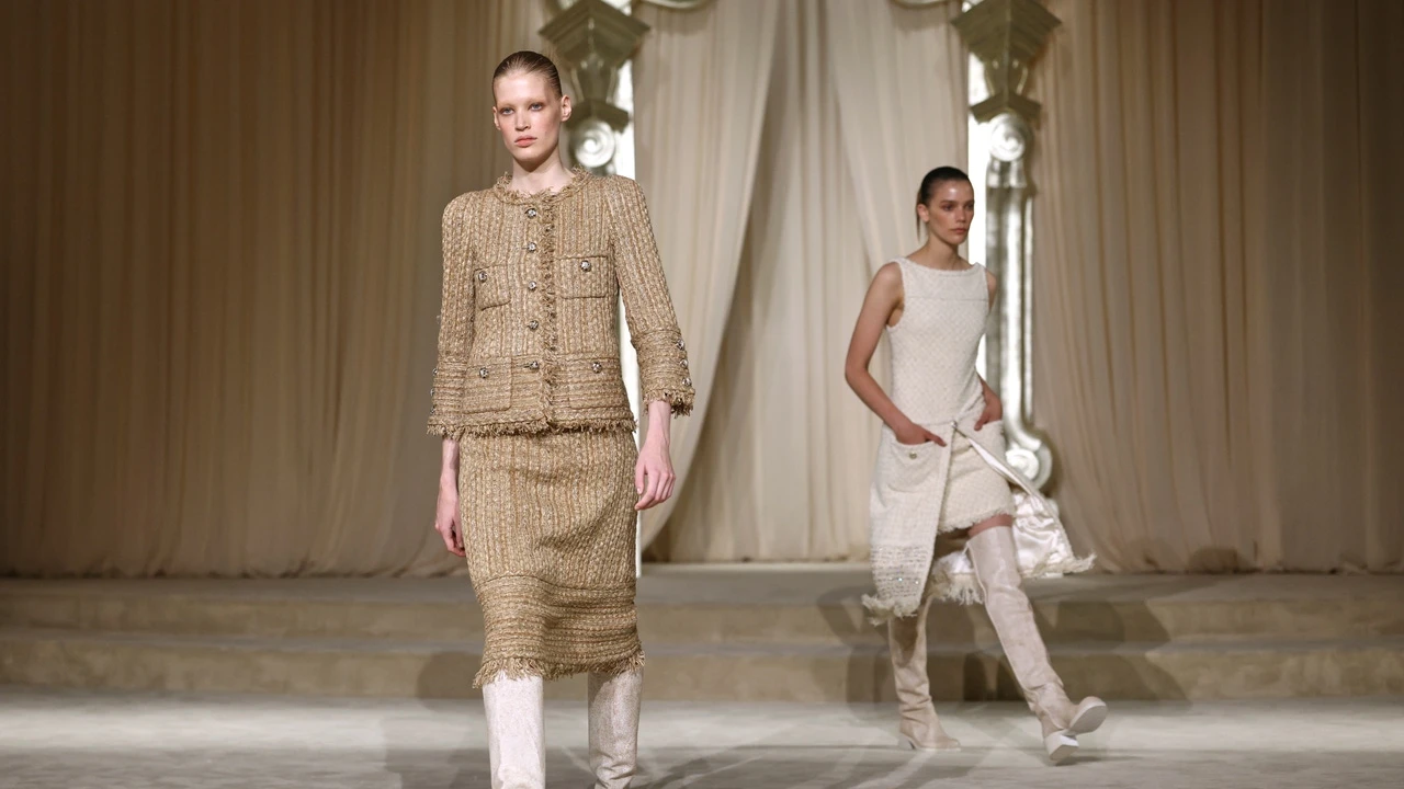 Las tendencias de la Alta Costura de París que elevarán tu look de invitada este otoño-invierno
